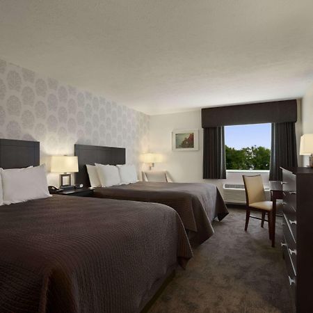 Travelodge By Wyndham Hubbard Oh Экстерьер фото
